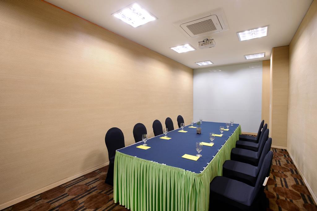 Jeju Aerospace Hotel Согвипхо Экстерьер фото